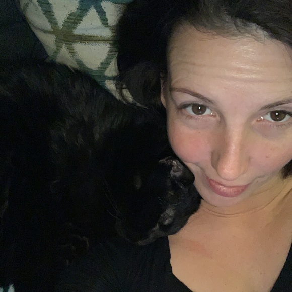 Meet your Posher, Rebecca - Picture 3 of 3